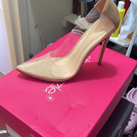 Cute - Picture 2 of 2